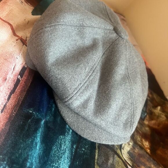 Classic Grey Wool Newsboy Cap - Picture 3 of 3